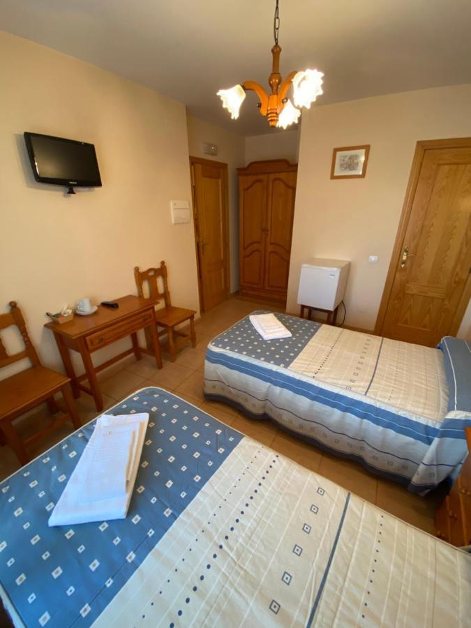 Hostal Jose Mari Ciudad Rodrigo Exterior photo